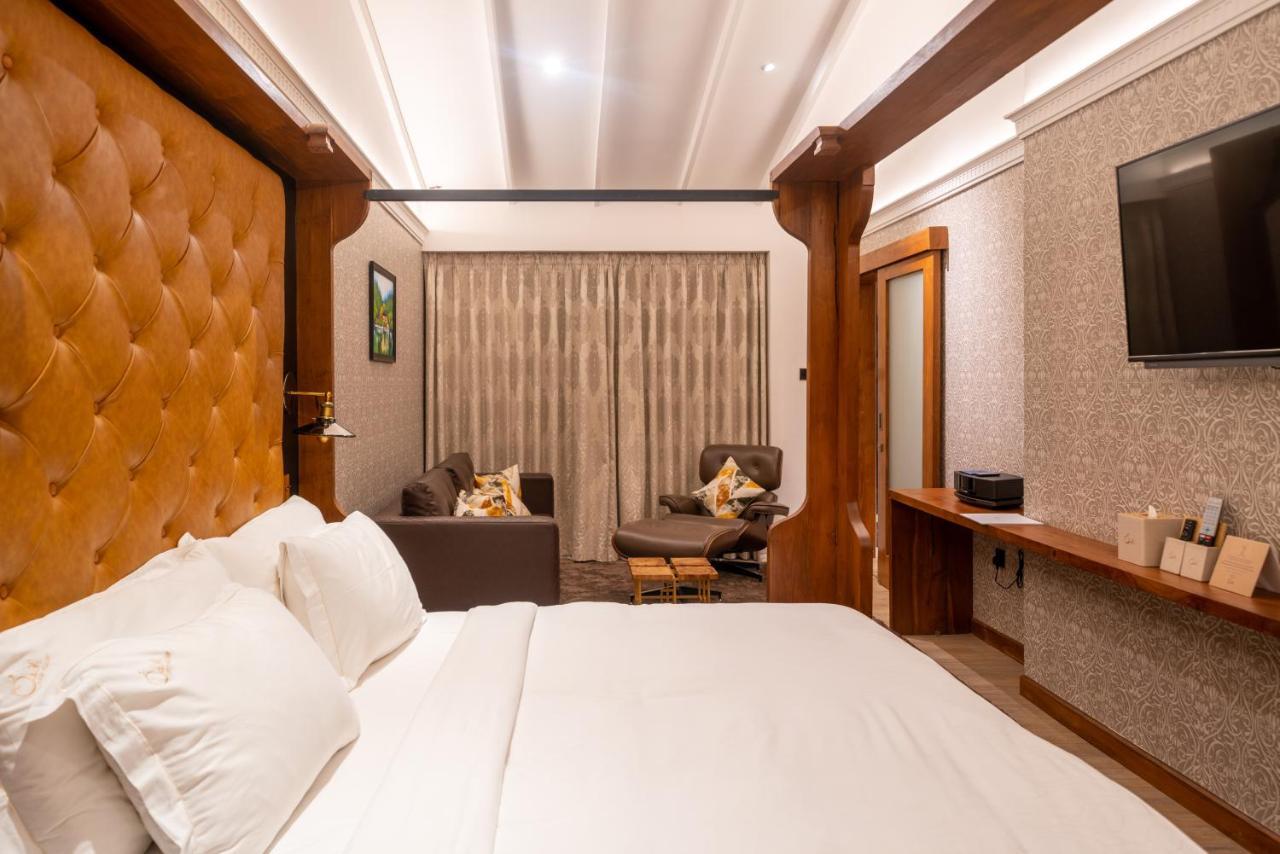 The Radh Hotel 康提 外观 照片